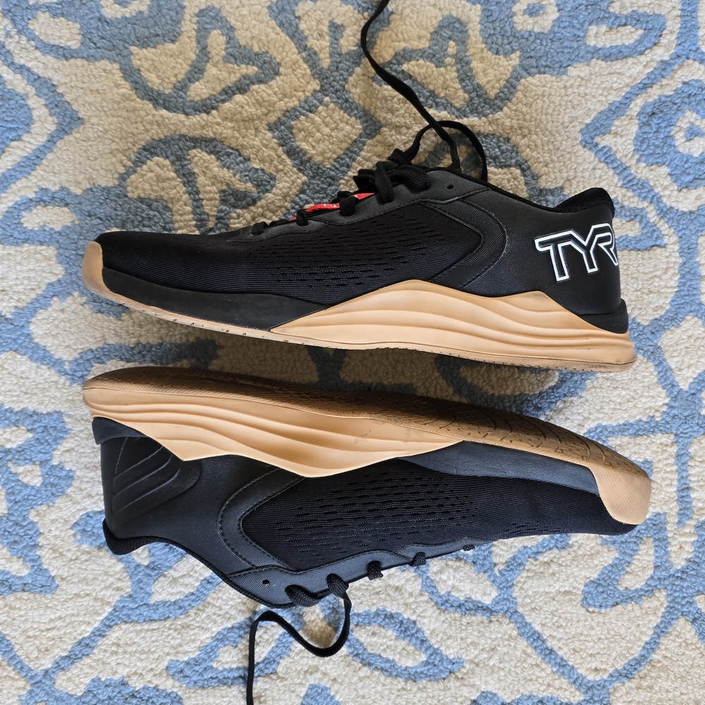 TYR Black Crossfit Trainers